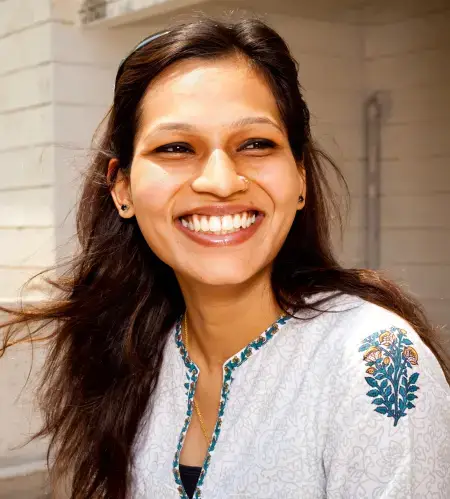 Priya R. student miqsmakeup