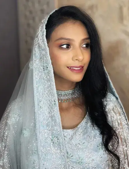 indian bride looking makeup by miqsmakeup